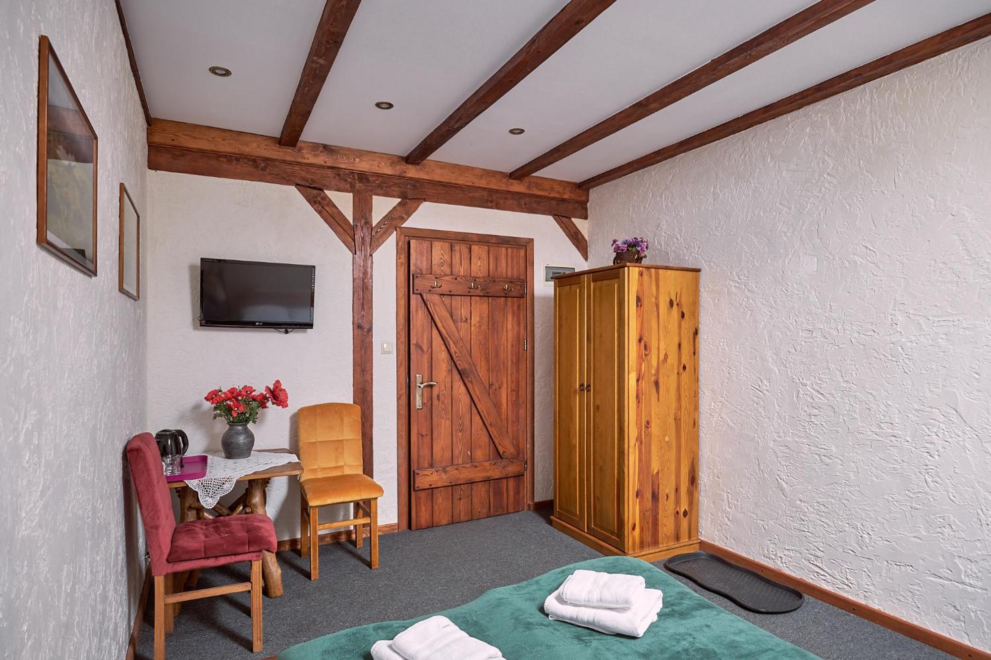 Bed and Breakfast Karczma Zacisze Крутинь Екстер'єр фото