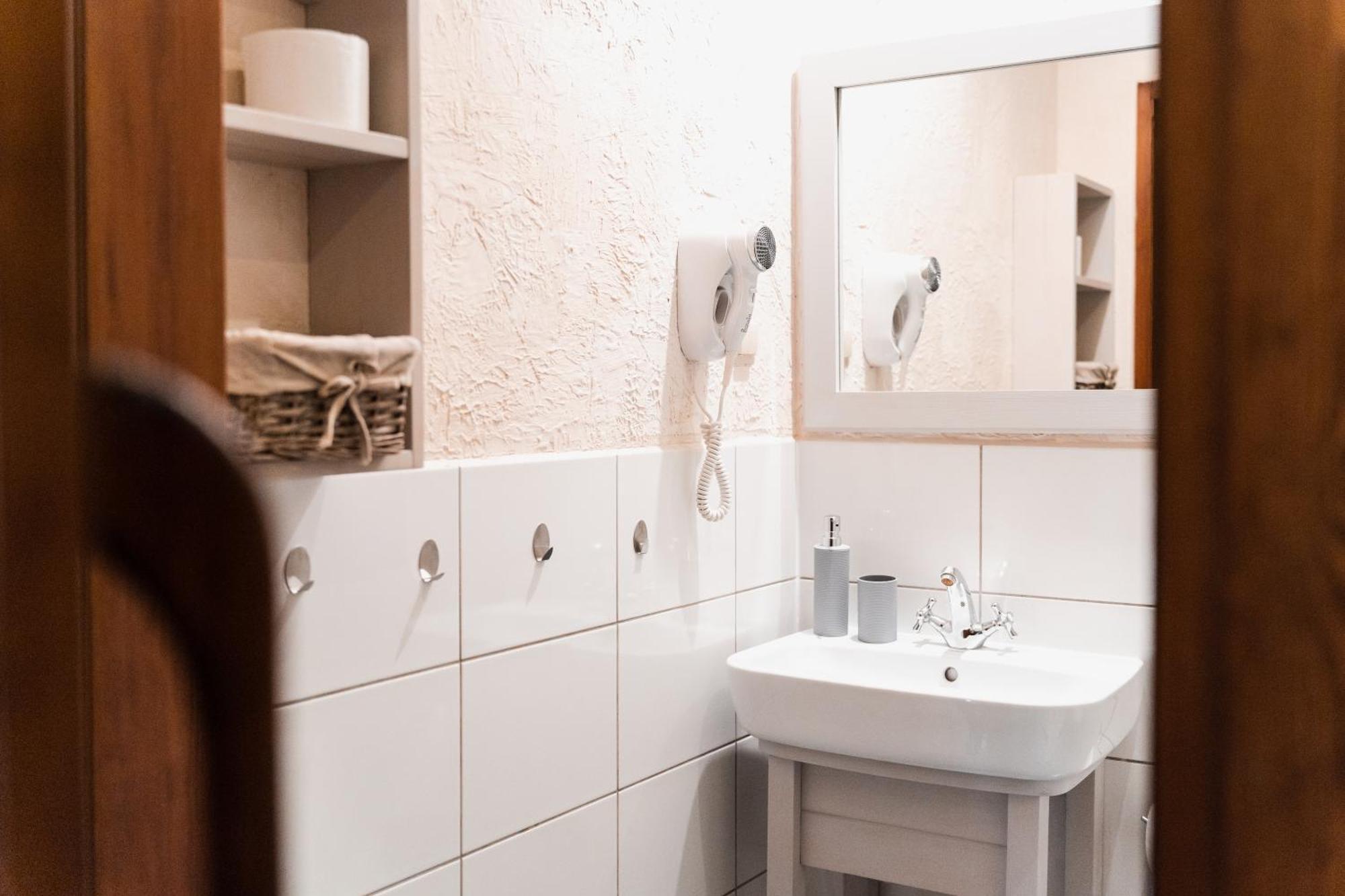 Bed and Breakfast Karczma Zacisze Крутинь Екстер'єр фото