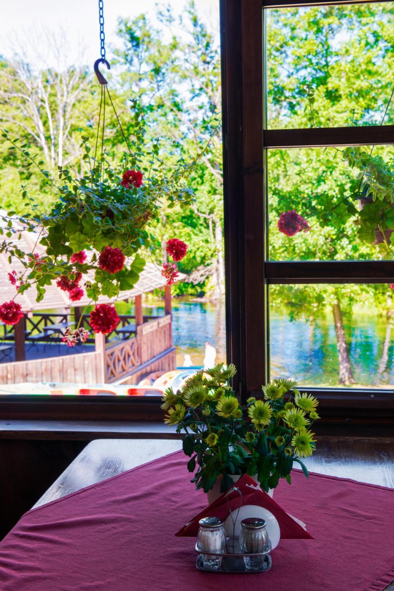 Bed and Breakfast Karczma Zacisze Крутинь Екстер'єр фото