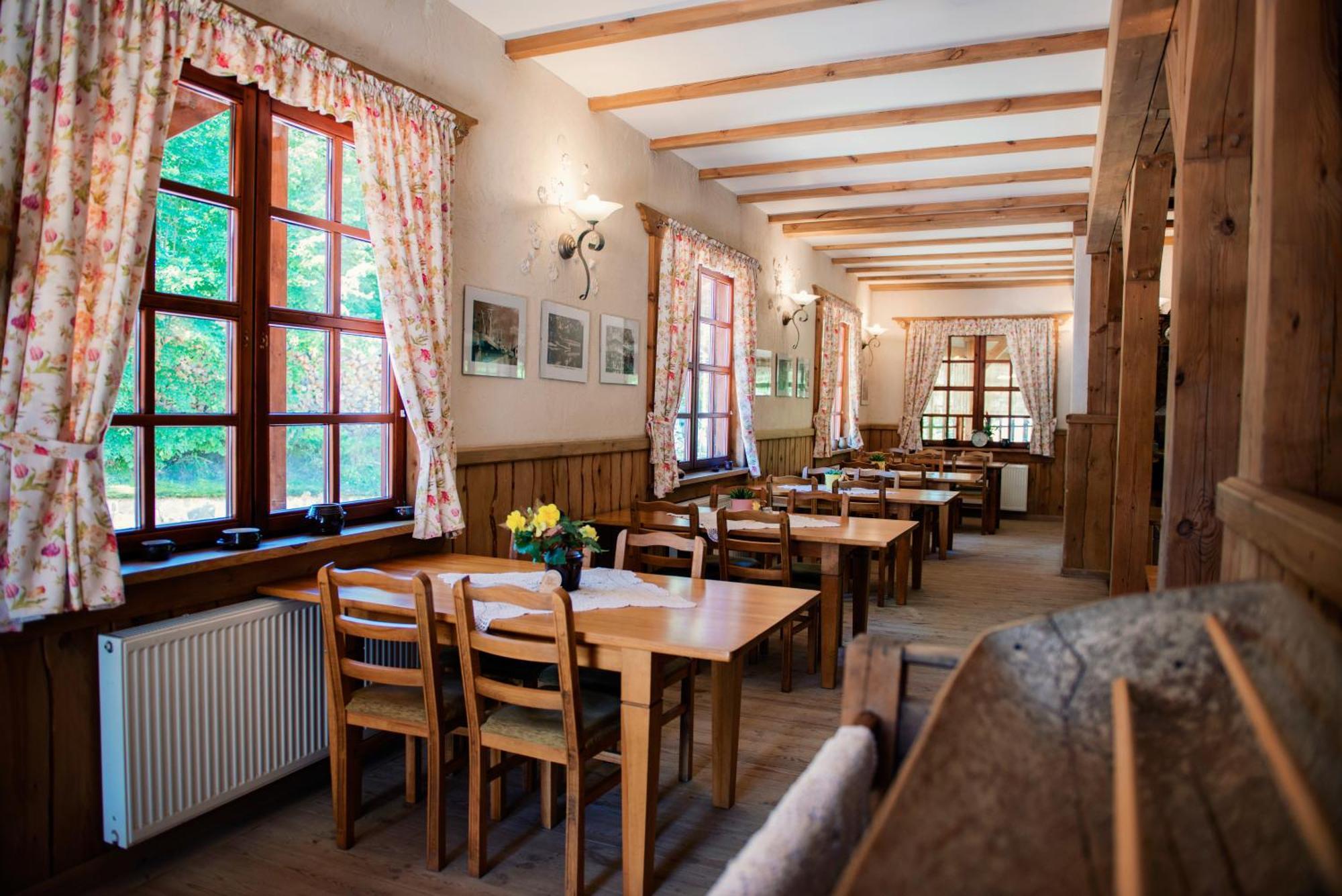 Bed and Breakfast Karczma Zacisze Крутинь Екстер'єр фото